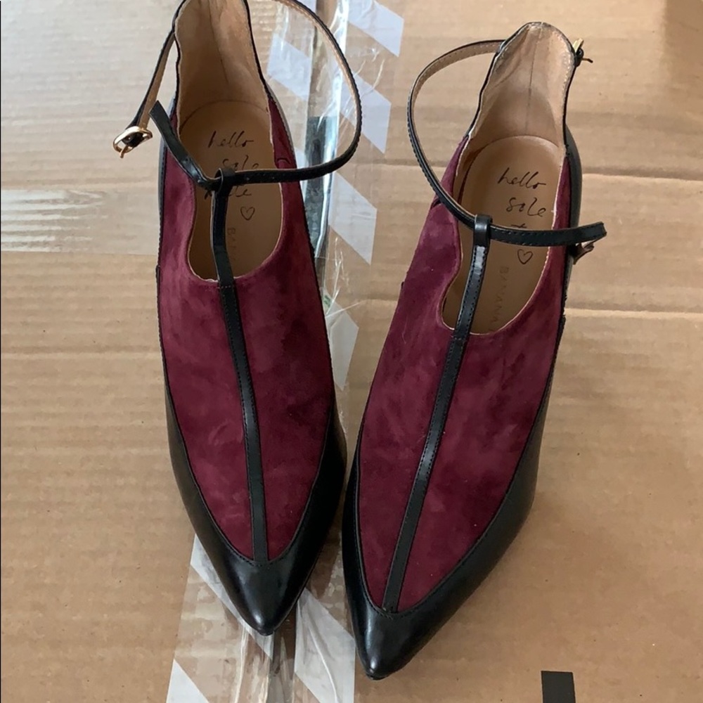 MOVING SALE: like new BR booties